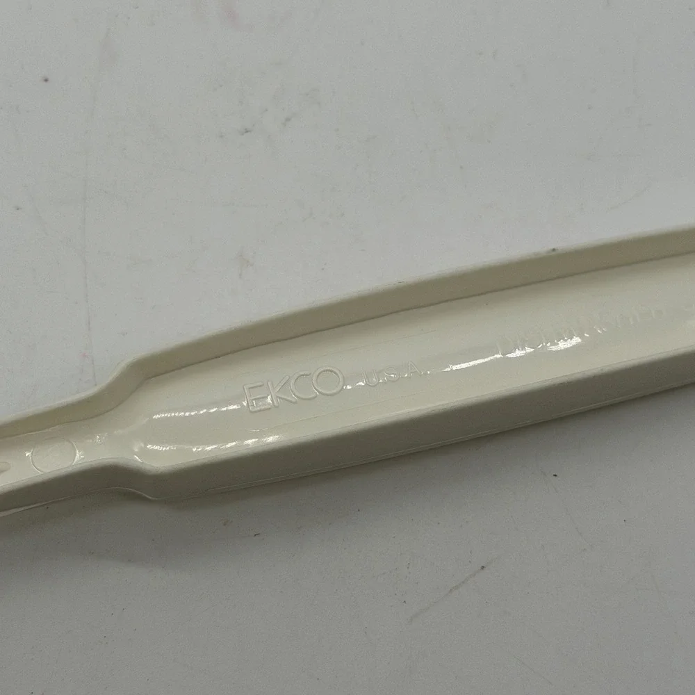 Ekco Solid Serving Spoon White Cream Nylon Plastic 11
